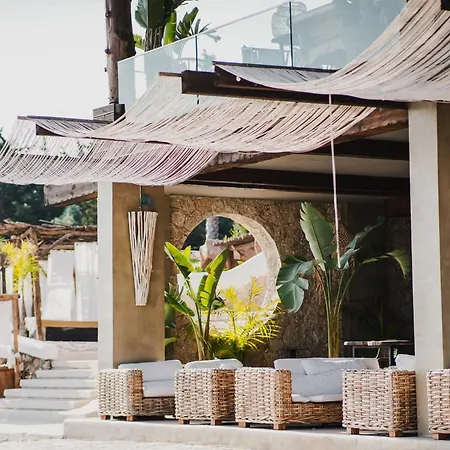 Empire Adults Only Hotel Dhërmi