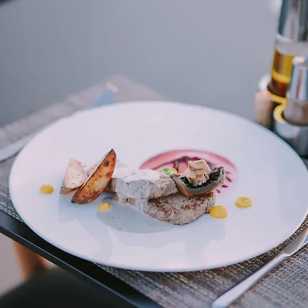 Empire Adults Only Hotel