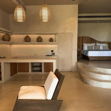 Empire Adults Only 4*