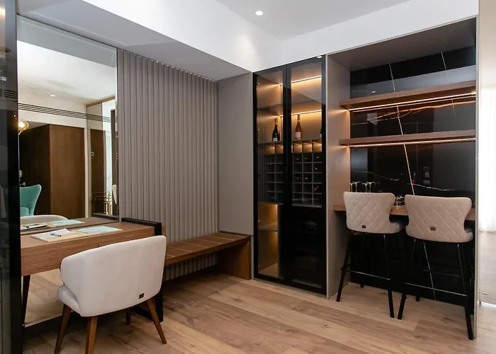 Hotel Empire Adults Only 4*