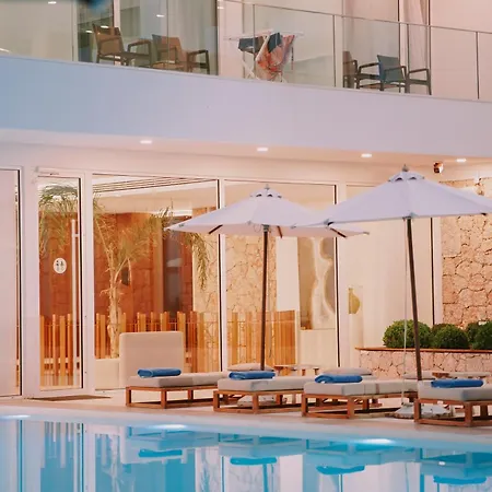 Empire Adults Only מלון