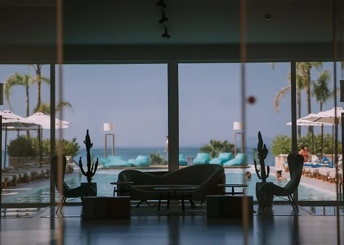 Empire Adults Only Hotel 4*