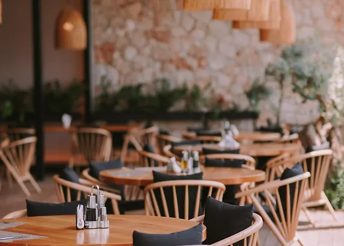 Empire Adults Only Dhermi